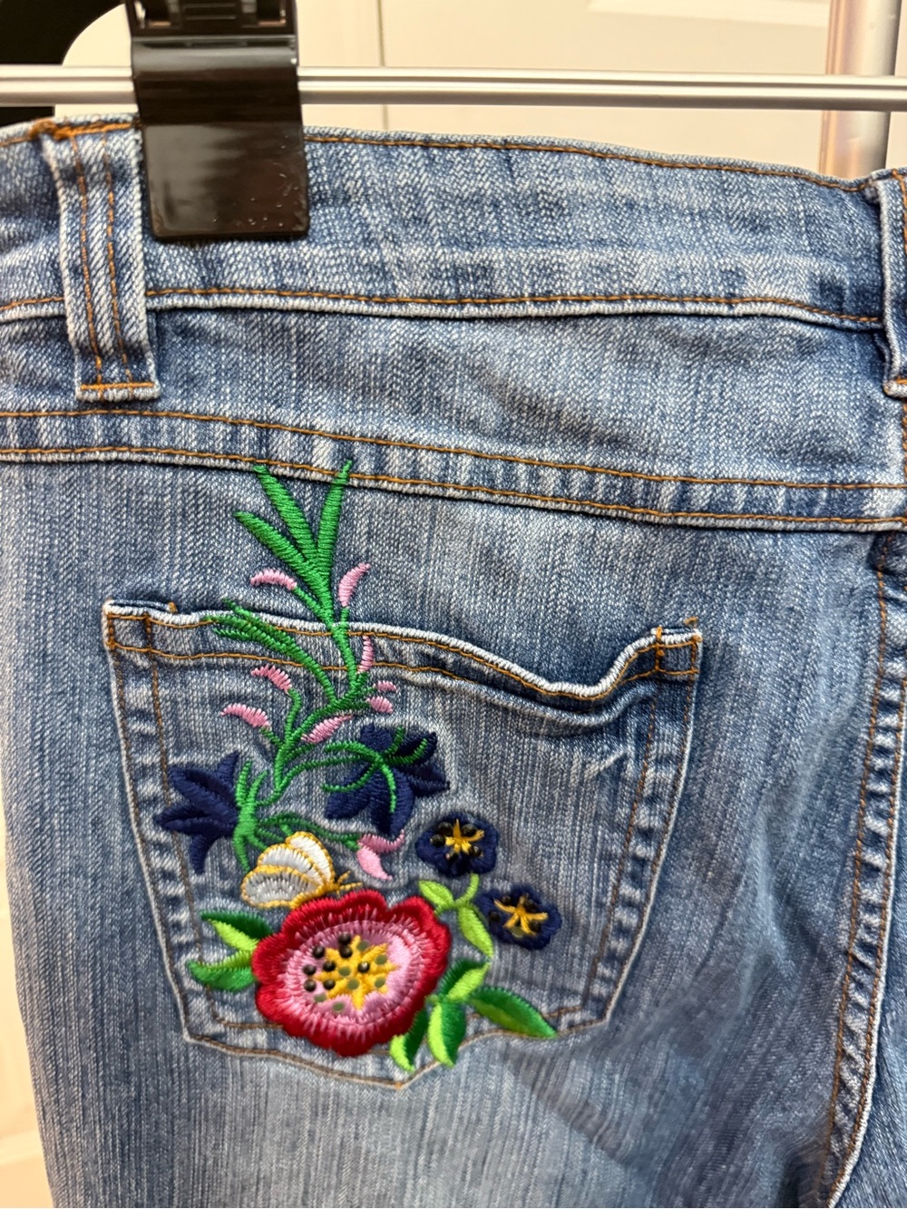Boston Proper Blue Cropped Jeans with Floral Embroidery - Picture 5 of 7